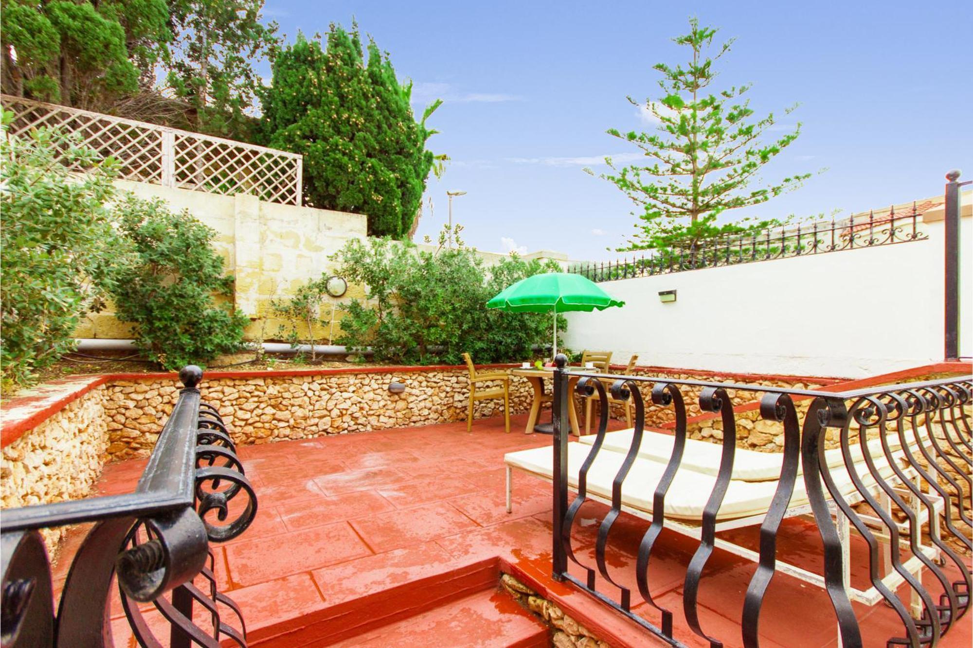 Villa & Pool Apartments In Mellieha Bay Exterior foto
